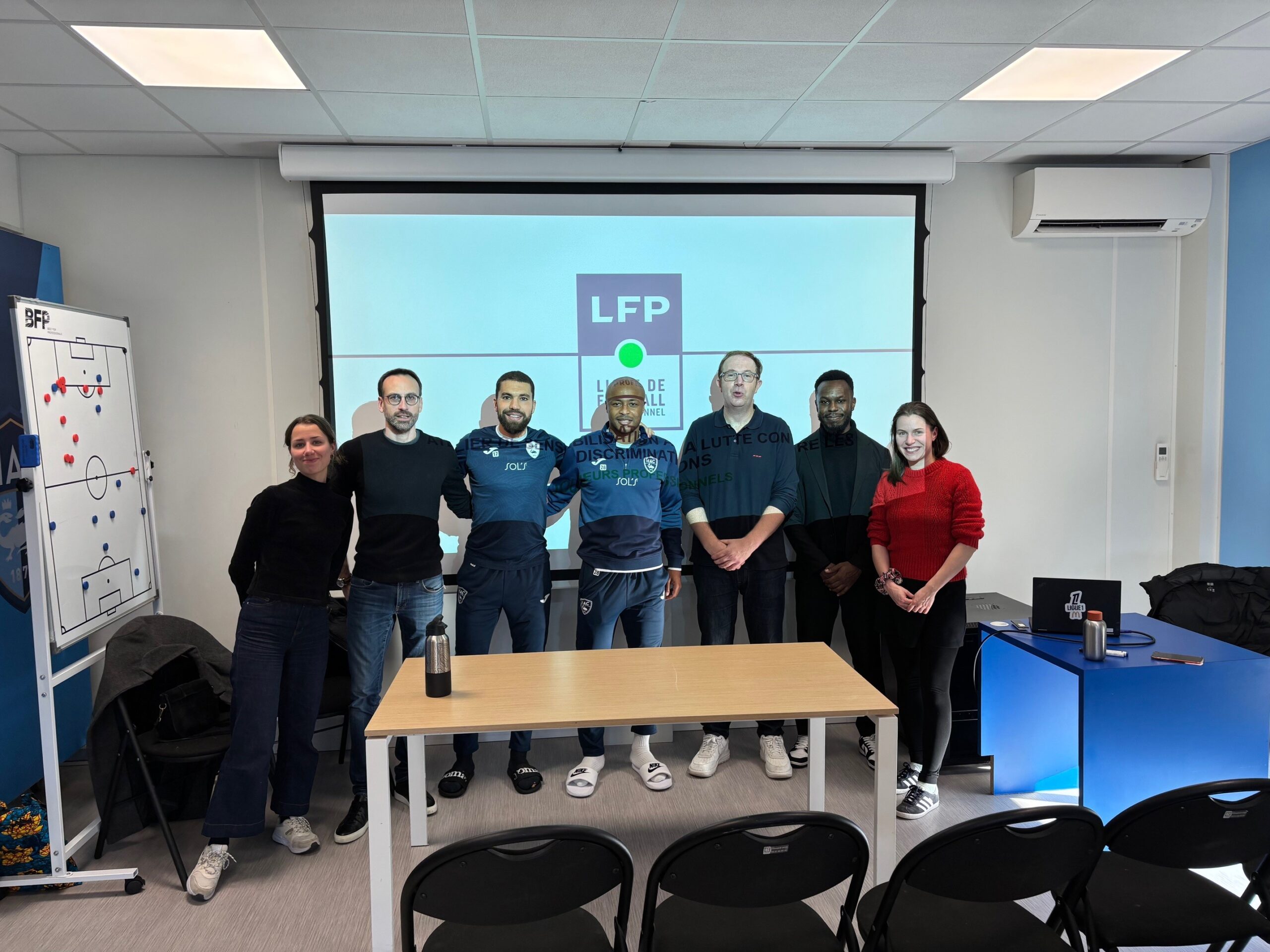 Photo de groupe au club du harve